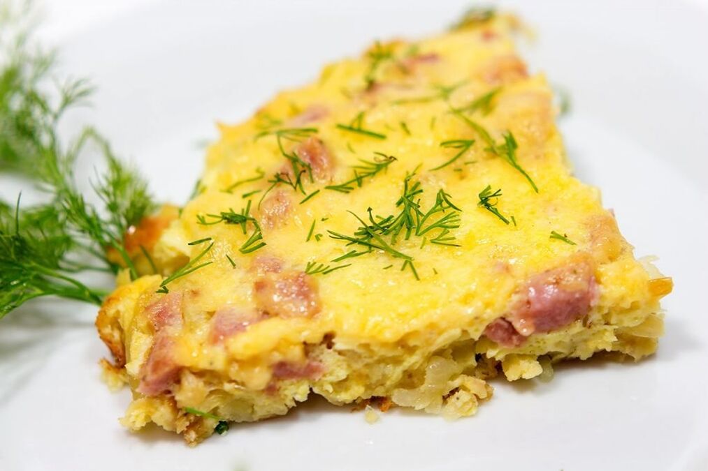 L'omelette au jambon peut être incluse dans le menu quotidien du régime Dukan